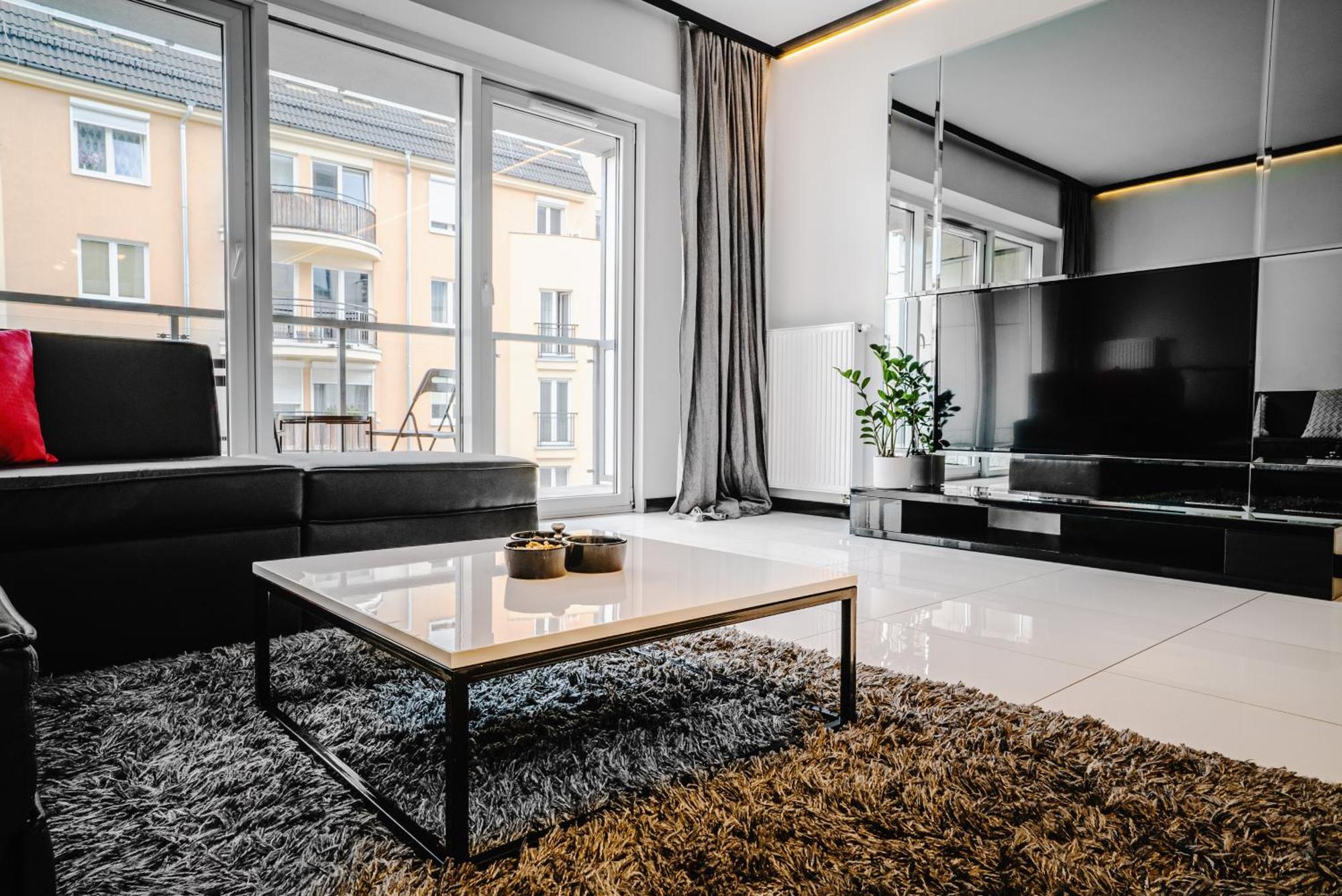 Apartamenty Homely Place Serce Poznania - Stary Rynek - Parking الغرفة الصورة