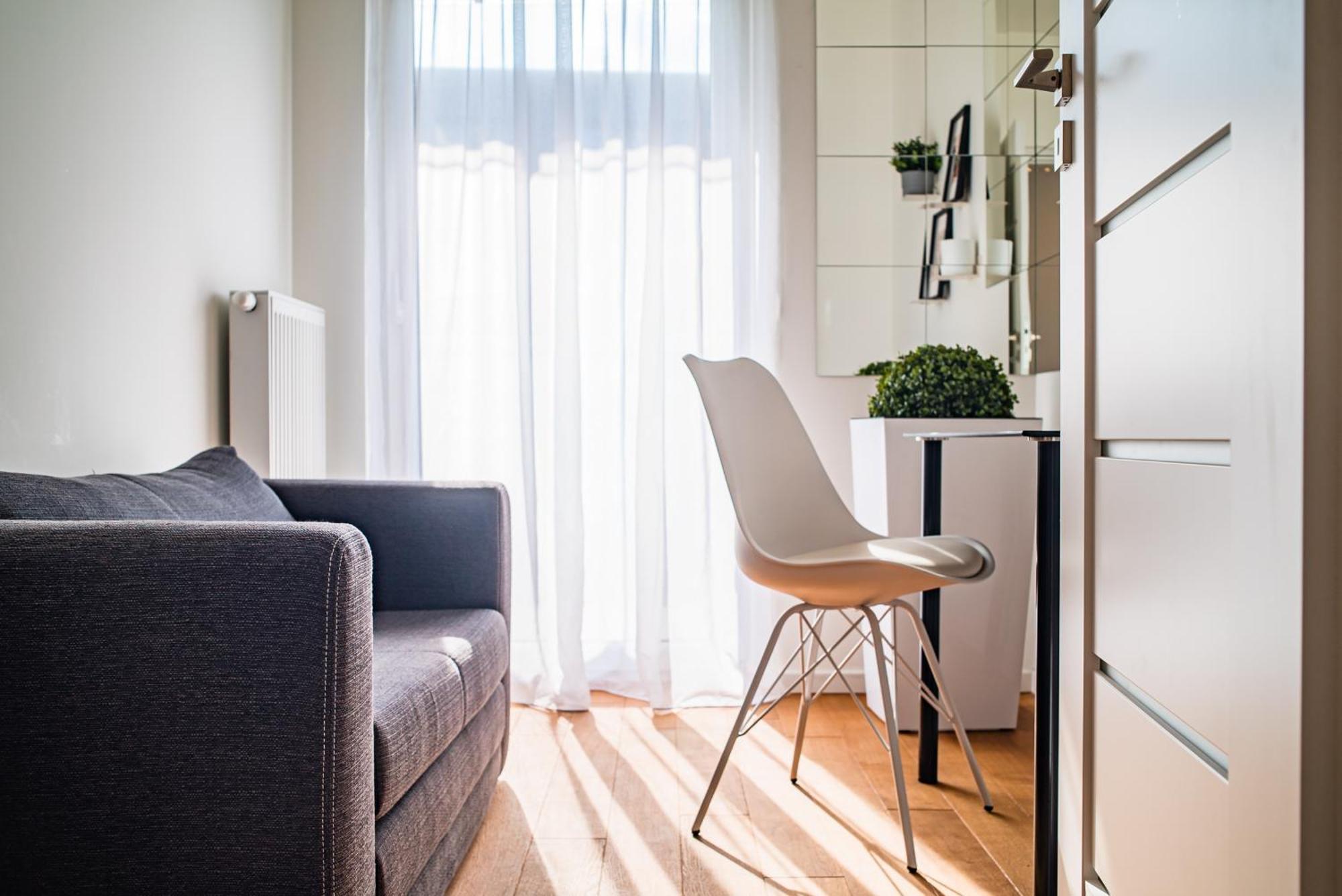 Apartamenty Homely Place Serce Poznania - Stary Rynek - Parking الغرفة الصورة