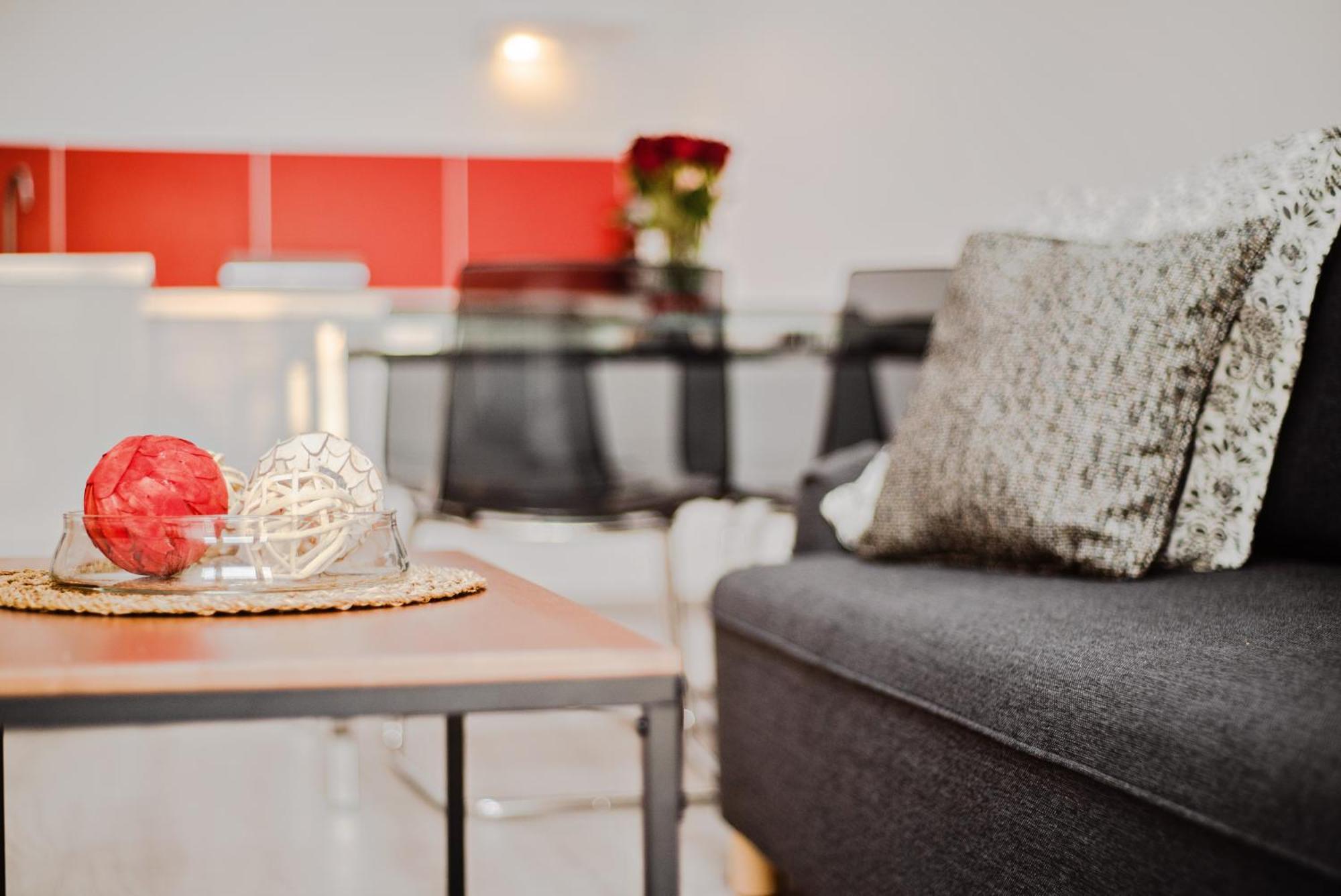 Apartamenty Homely Place Serce Poznania - Stary Rynek - Parking الغرفة الصورة