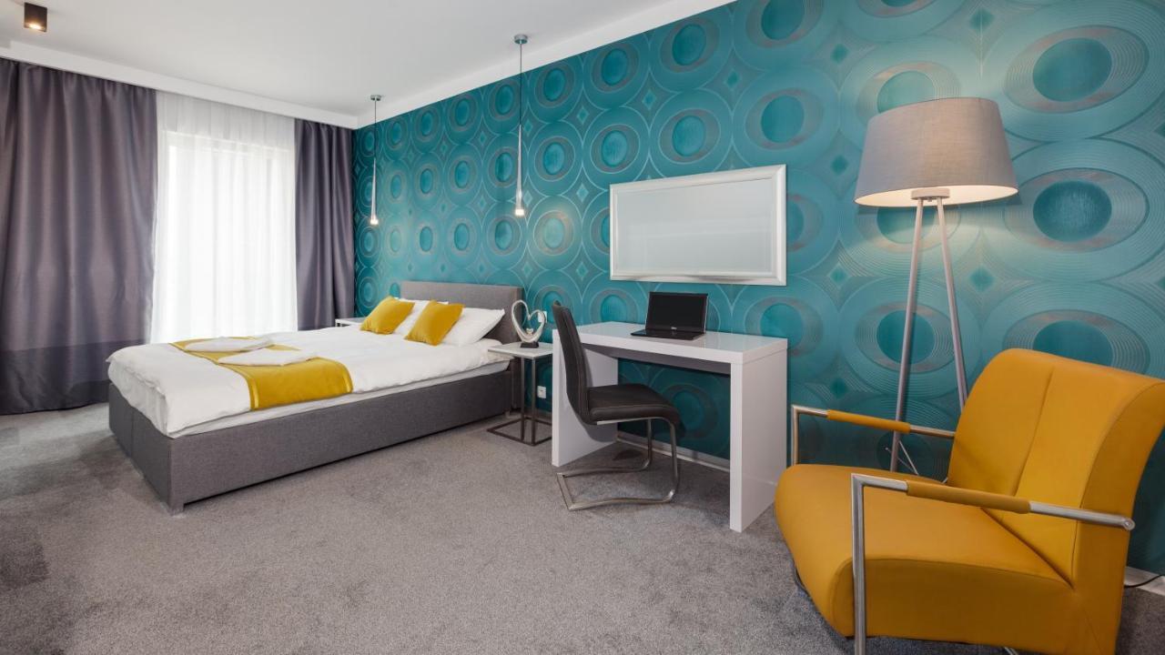 Apartamenty Homely Place Serce Poznania - Stary Rynek - Parking الغرفة الصورة