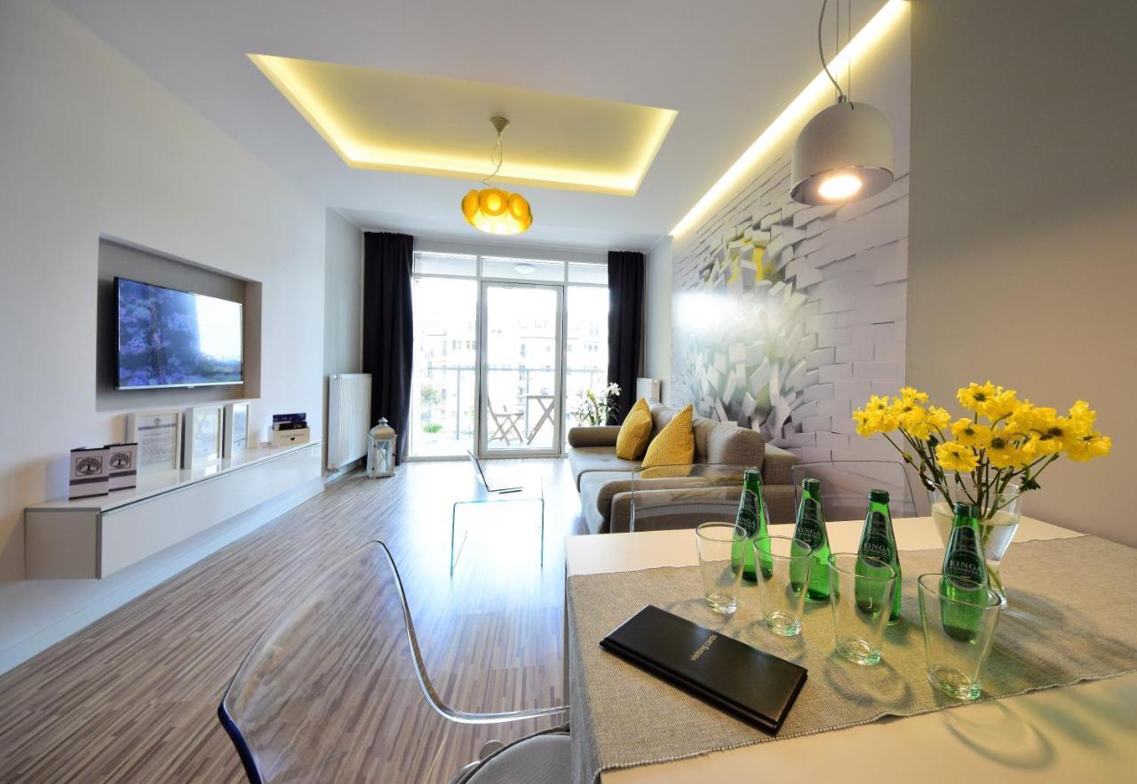Apartamenty Homely Place Serce Poznania - Stary Rynek - Parking الغرفة الصورة