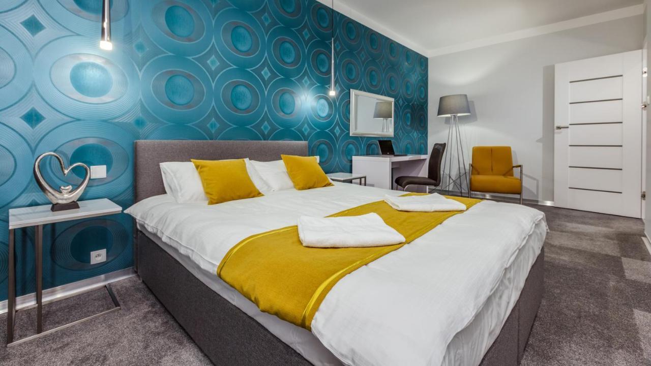 Apartamenty Homely Place Serce Poznania - Stary Rynek - Parking الغرفة الصورة